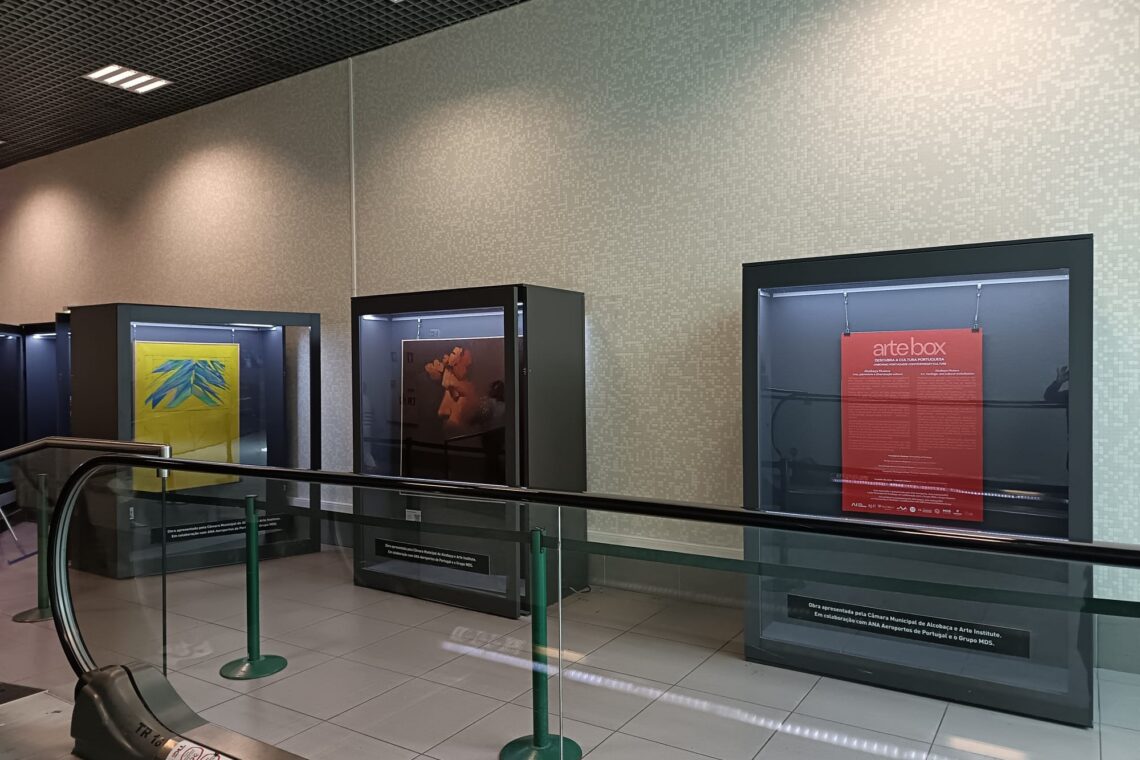 Exposição de museus de Alcobaça no Aeroporto Humberto Delgado