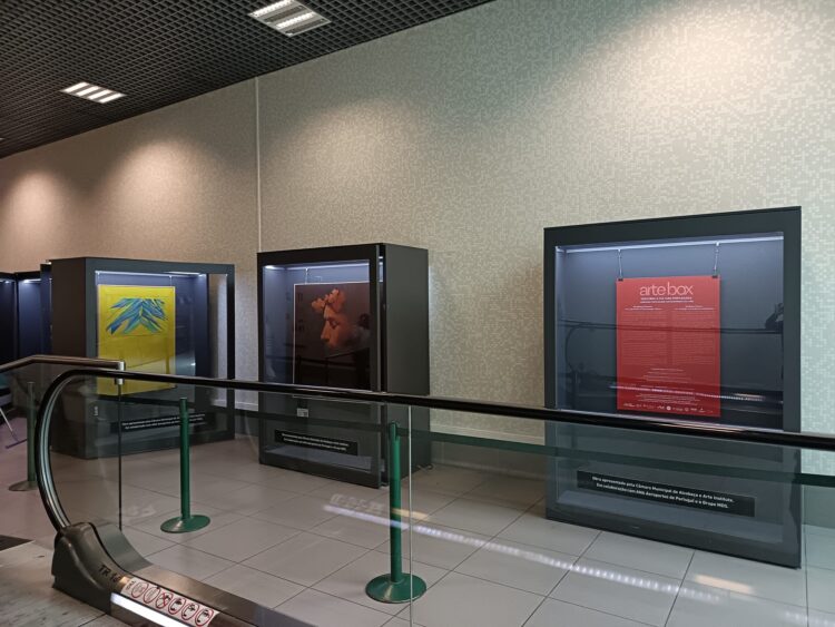 Exposição de museus de Alcobaça no Aeroporto Humberto Delgado