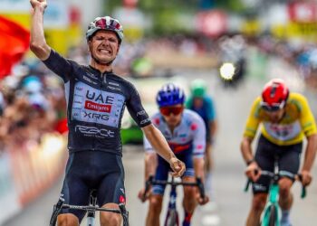 João Almeida vence etapa e sobe a segundo na Volta à Suíça a 33 segundos do líder