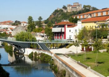 Receitas fiscais enchem cofres das câmaras à boleia da dinâmica económica