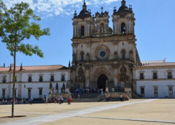 Alcobaça abre portas ao património local