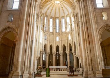 Coros dos Estados Unidos cantam nos mosteiros de Alcobaça e Batalha