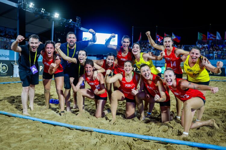 Selecções de andebol de praia preparam competições em Leiria