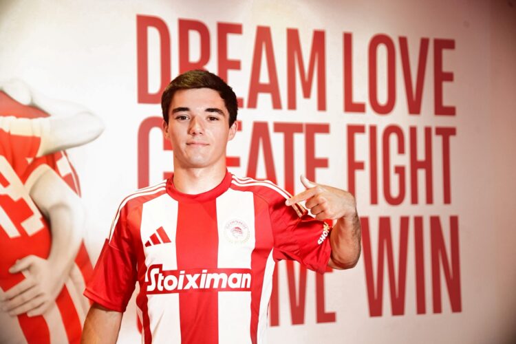 Diogo Nascimento reforça Olympiacos FC na próxima época
