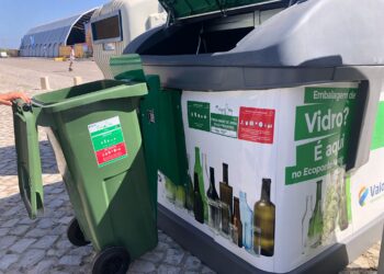 Valorlis sensibiliza para a reciclagem nas praias da região