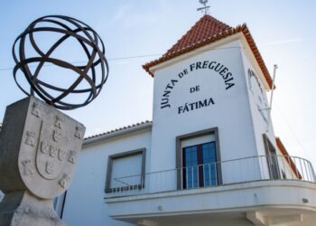 Fátima festeja elevação a cidade  com a apresentação de livro e revista