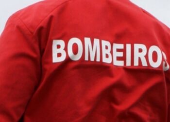 Bebé nasce em ambulância dos Bombeiros da Nazaré e morre no hospital