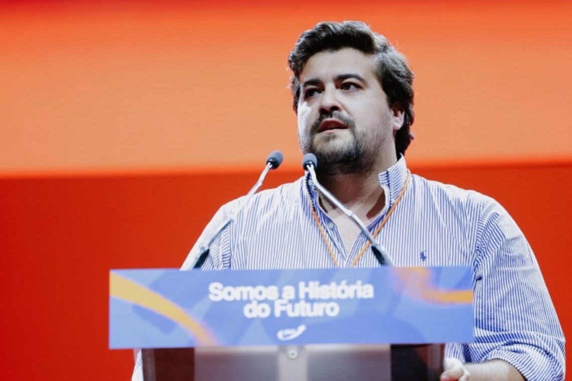 Jovem de Porto de Mós eleito vice-presidente  da Juventude do Partido Popular Europeu