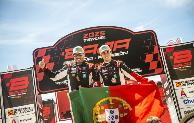 João Ferreira vence Baja Aragón na estreia oficial com a Toyota