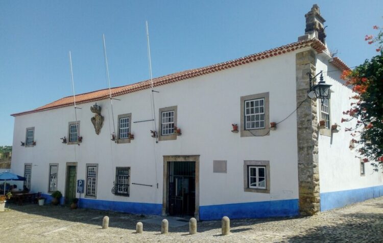 Vereadores do PSD renunciam às funções executivas em Óbidos