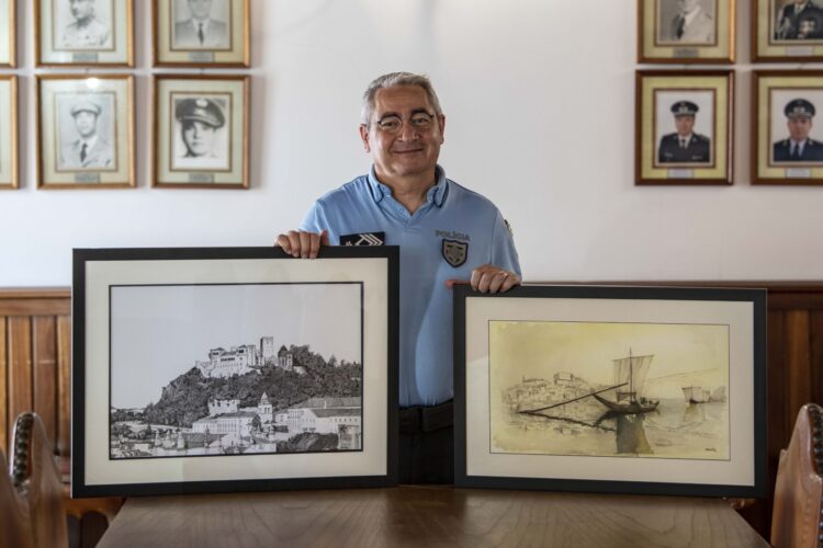 Agente da PSP e pintor autodidacta. Liberdade da arte ajuda-o no dia a dia