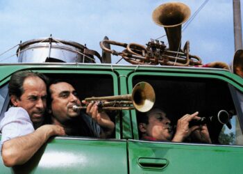 Ti Milha. Não há banda romani mais rápida do que a Fanfare Ciocărlia