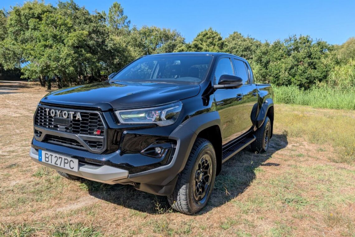 Caetano Auto estreia Hilux GR Sport 2 nas Festas do Bodo