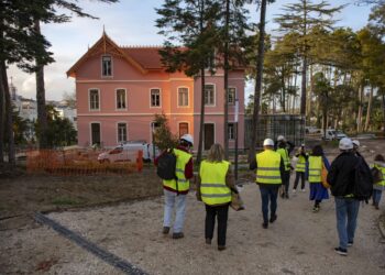 Obras de grandes nomes inauguram Villa Portela
