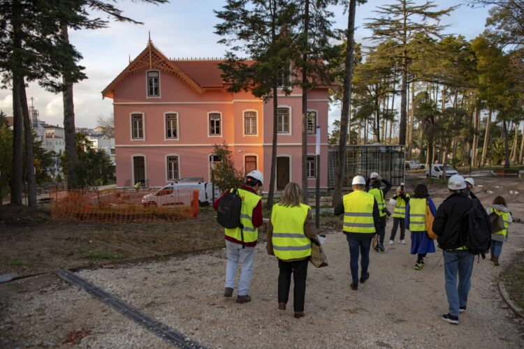 Obras de grandes nomes inauguram Villa Portela