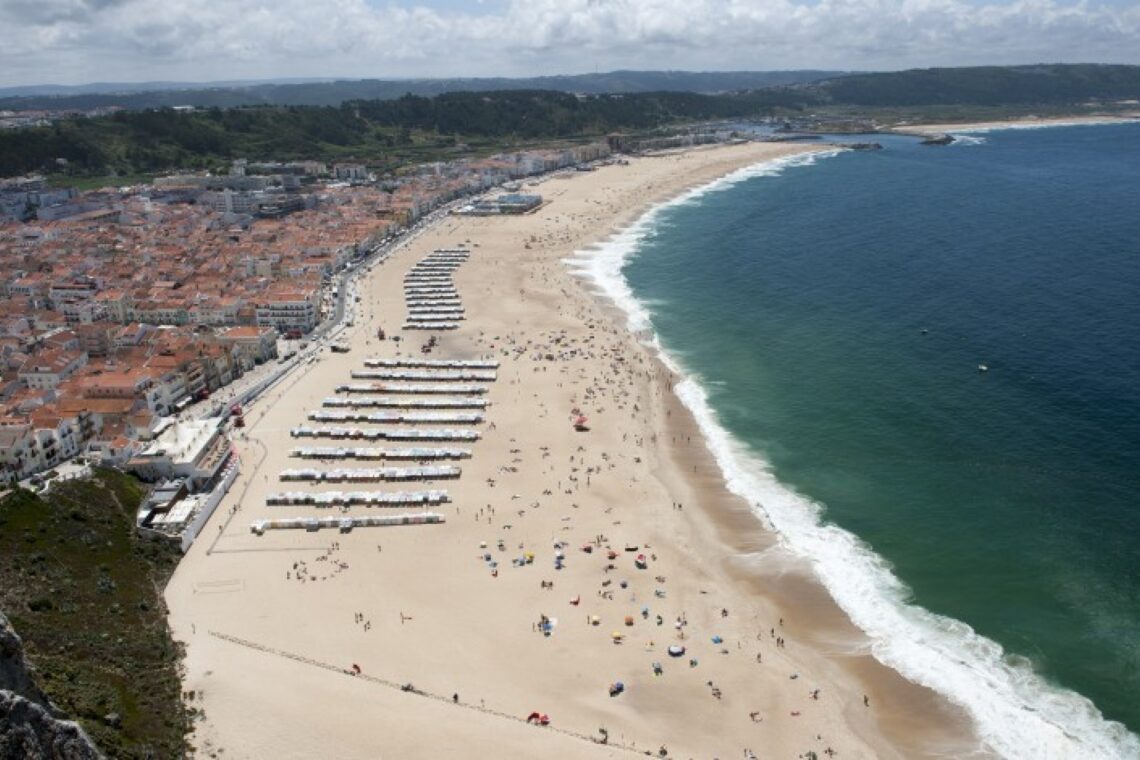 Zona Norte da Praia da Nazaré interditada a banhos