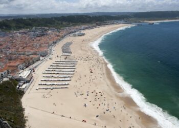 Incidente na água da praia da Nazaré terá causado infecção bacteriana