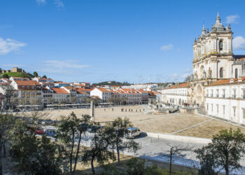 Câmara de Alcobaça atribui 260 bolsas de estudo