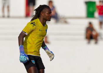 Marcou um golo e, no minuto final, calçou as luvas para defender um penálti