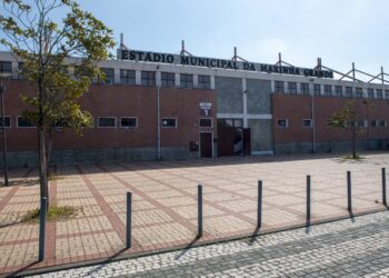 Estádio Municipal da Marinha Grande degradado