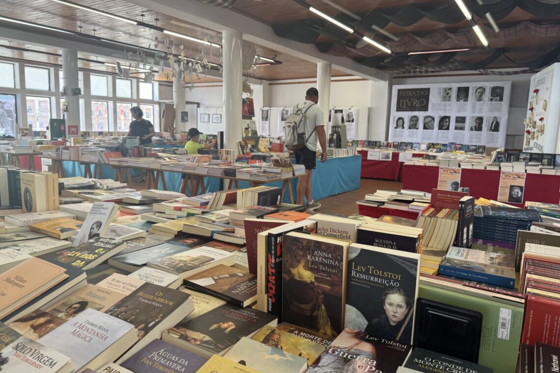 Nazaré comemora meio século  a disponibilizar livros à beira-mar