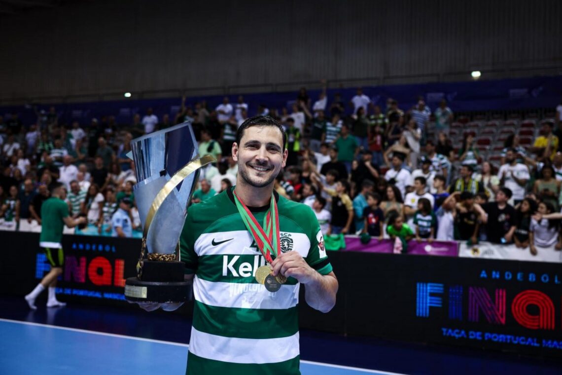 Sporting anuncia saída de Pedro Portela após 13 épocas de leão ao peito