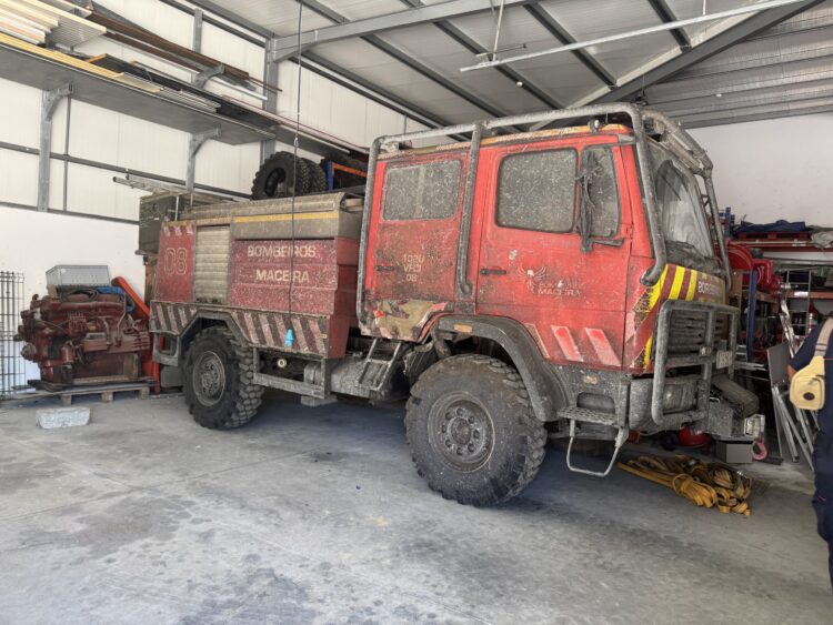Veículo Florestal de Combate a incêndios da Maceira fica inoperacional em fogo na Pampilhosa
