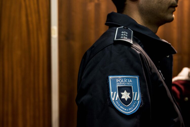 PSP realiza acções de recolha de armas em Pombal e Alcobaça