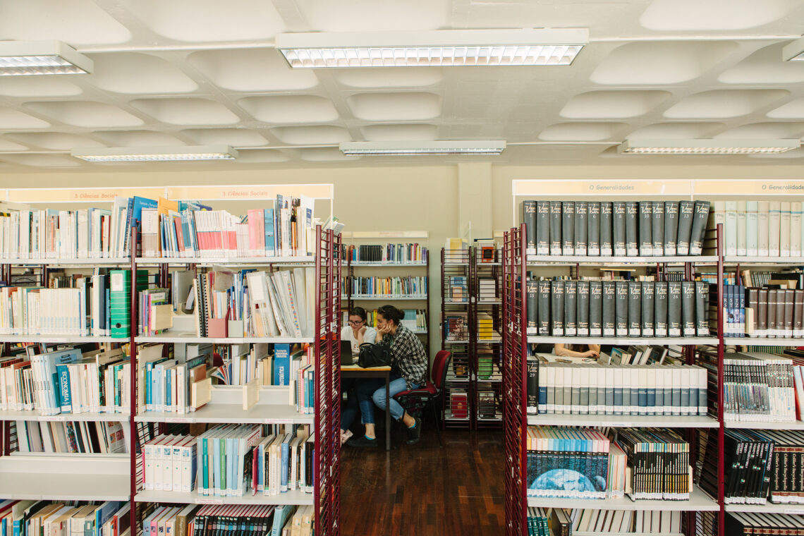 Bibliotecas escolares desafiadas a alcançar jovens numa era digital