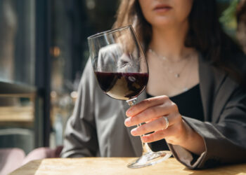 “Vinho no Mercado” brinda hoje o Mercado de Sant’Ana