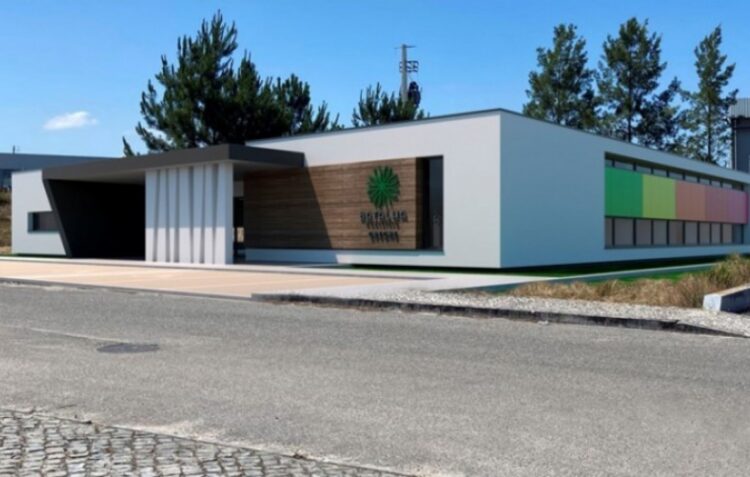 Concurso para creche na Batalha avança com críticas