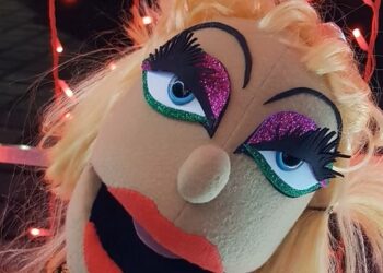 Marionetas na Cidade. Efeitos especiais, um DJ set e uma tradição inglesa com 350 anos