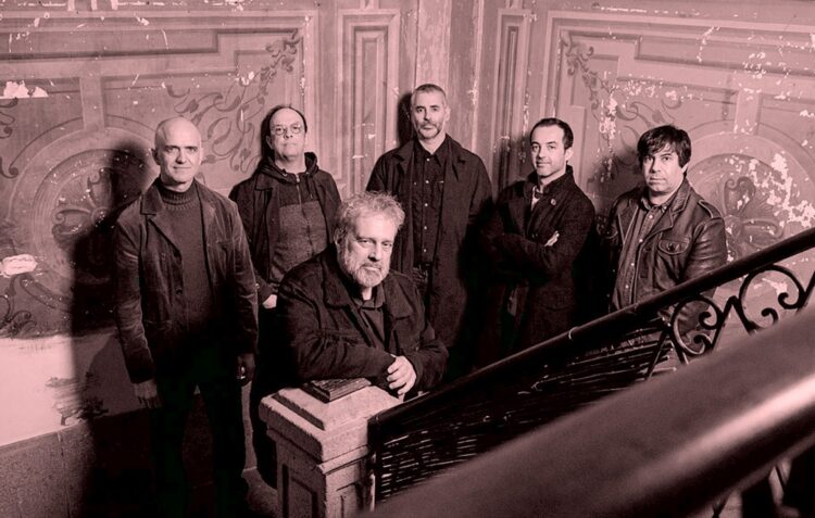 Agenda: Mão Morta, Artistas Unidos e Salvador Martinha