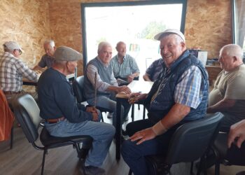 Quiosque junta idosos de Alqueidão da Serra em convívio