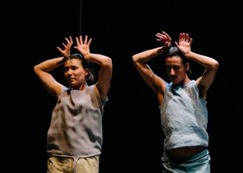 Dança: verdade, consequência e Bombazine em Agosto