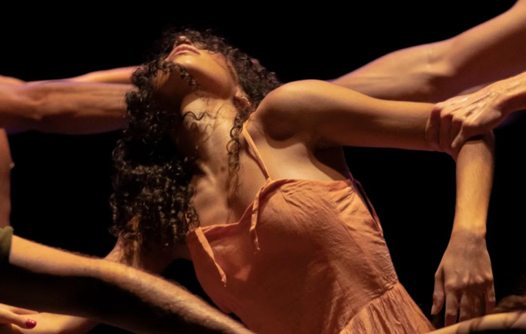 Agenda: Dino D’Santiago, Diogo Batáguas, festas de Halloween e a companhia de dança de Curitiba