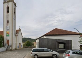 Almagreira atribui bolsas de estudo para ensino superior