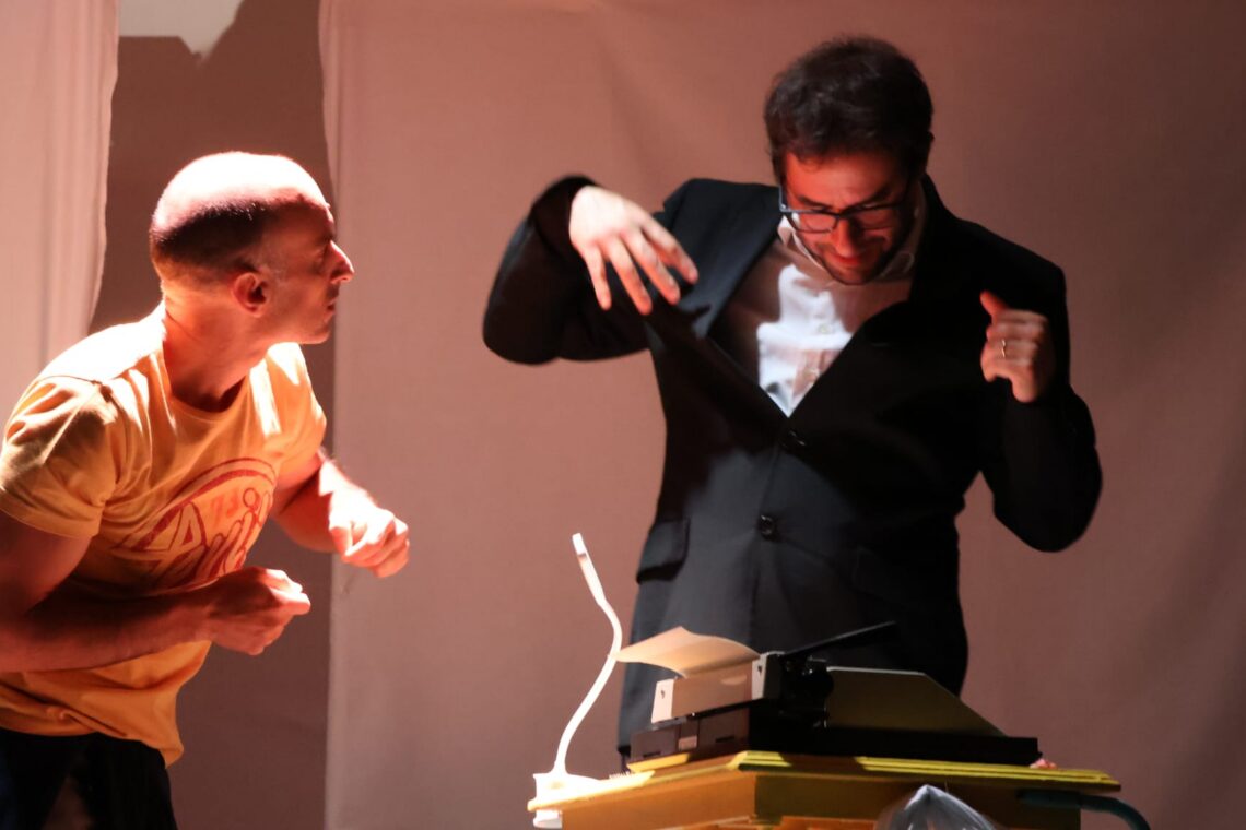 O Alguidar. O Correio dos Mortos chega antes do Cluedo teatral