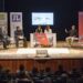 Debate em Porto de Mós: Trocas de galhardetes, uma falta e um minuto de silêncio recusado