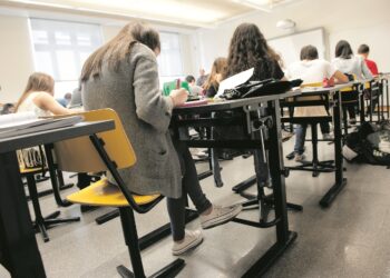 Queres estudar num colégio internacional? Inscreve-te