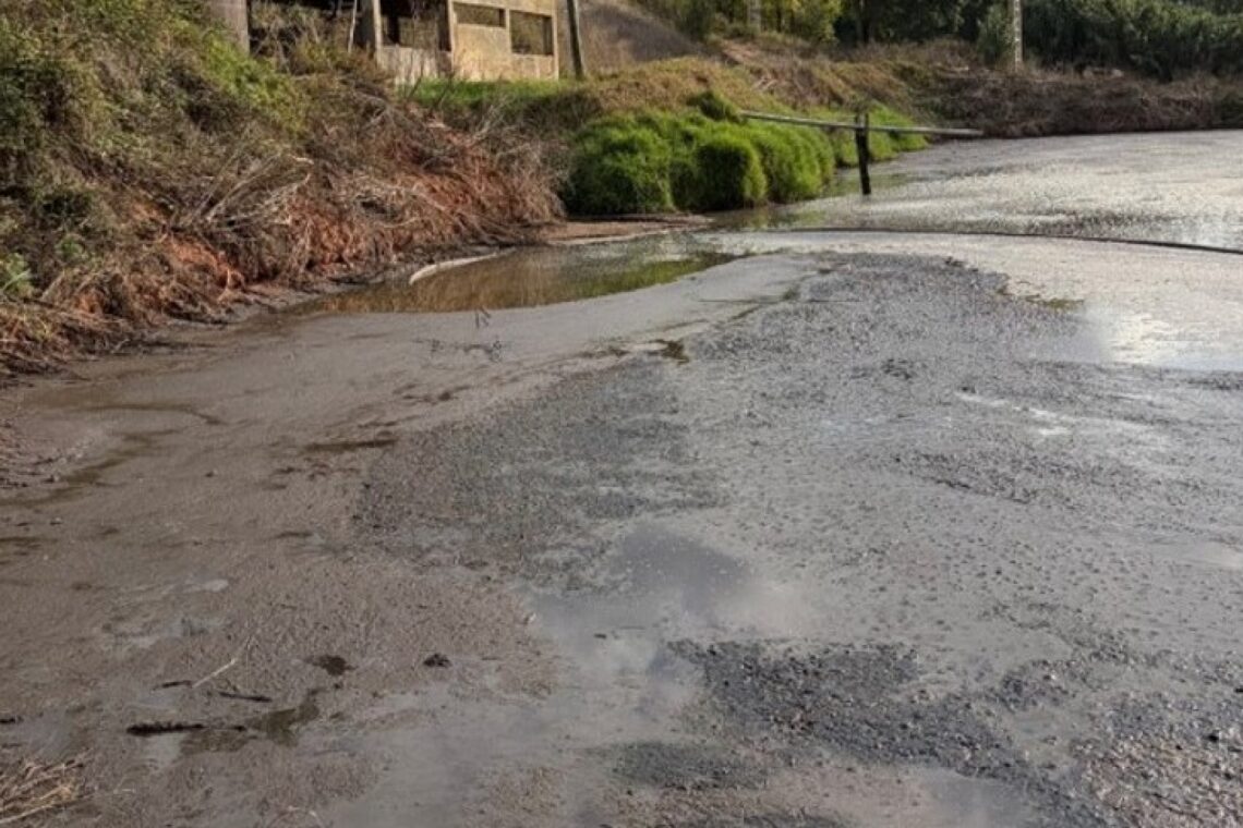 Detectada descarga ilegal de efluentes pecuários para linha de água em Alcobaça