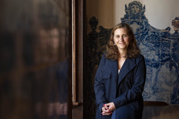 Maria José Vicente: “Temos de acabar com a culpabilização das pessoas que estão em situação de pobreza”
