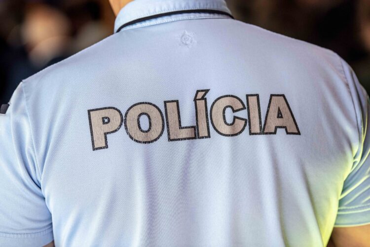 Encontrada pessoa que abandonou bebé nos Bombeiros Sapadores de Leiria