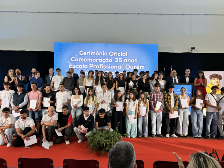 Escola Profissional de Ourém celebra 35 anos com entrega de diplomas