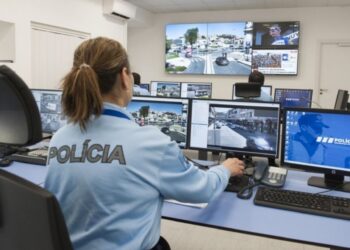 Constituída arguida mulher que abandonou bebé em Leiria