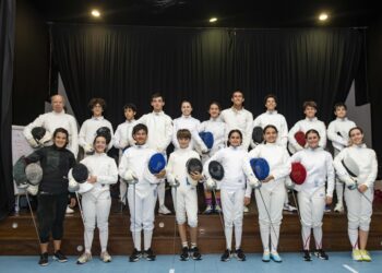 Touché, que Leiria tem um novo clube de esgrima onde cabem todas as idades