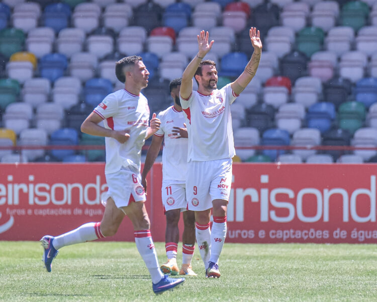 Juan Muñoz escolhido para o onze do ano da Liga 2