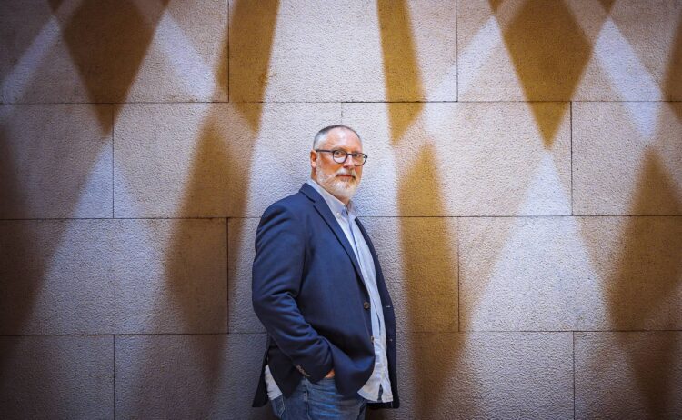 Paulo Moreiras. O manuscrito, o burro, os amos dele e o “destrambelhado enredo”