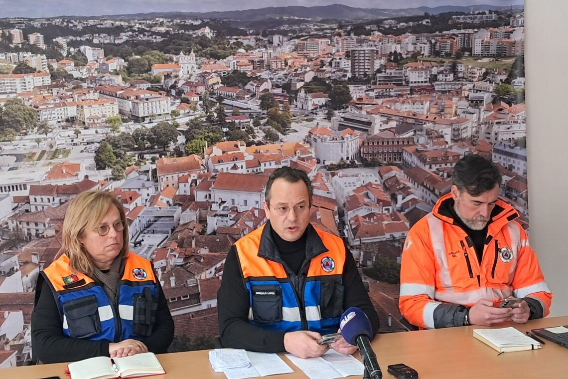 Autarcas de Leiria arrasam E-Redes. Mais de 20 mil clientes sem electricidade há 11 dias