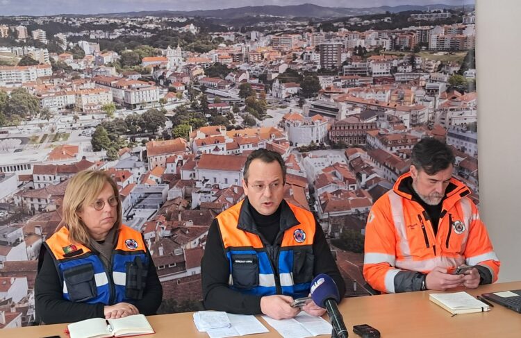 Autarcas de Leiria arrasam E-Redes. Mais de 20 mil clientes sem electricidade há 11 dias